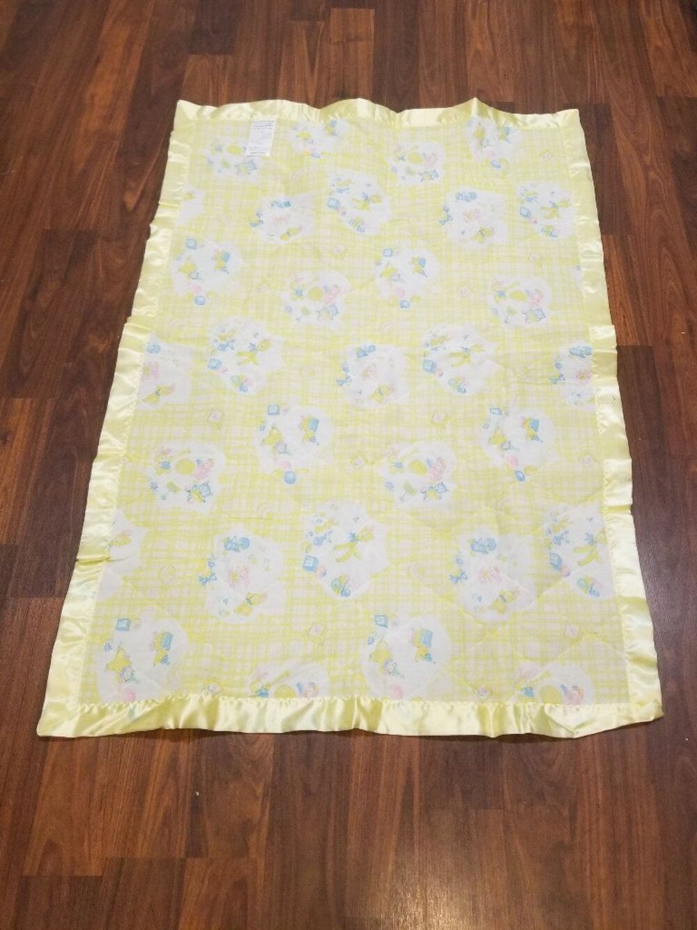 Vintage Baby Blanket/Quilt, Yellow w/ baby animals